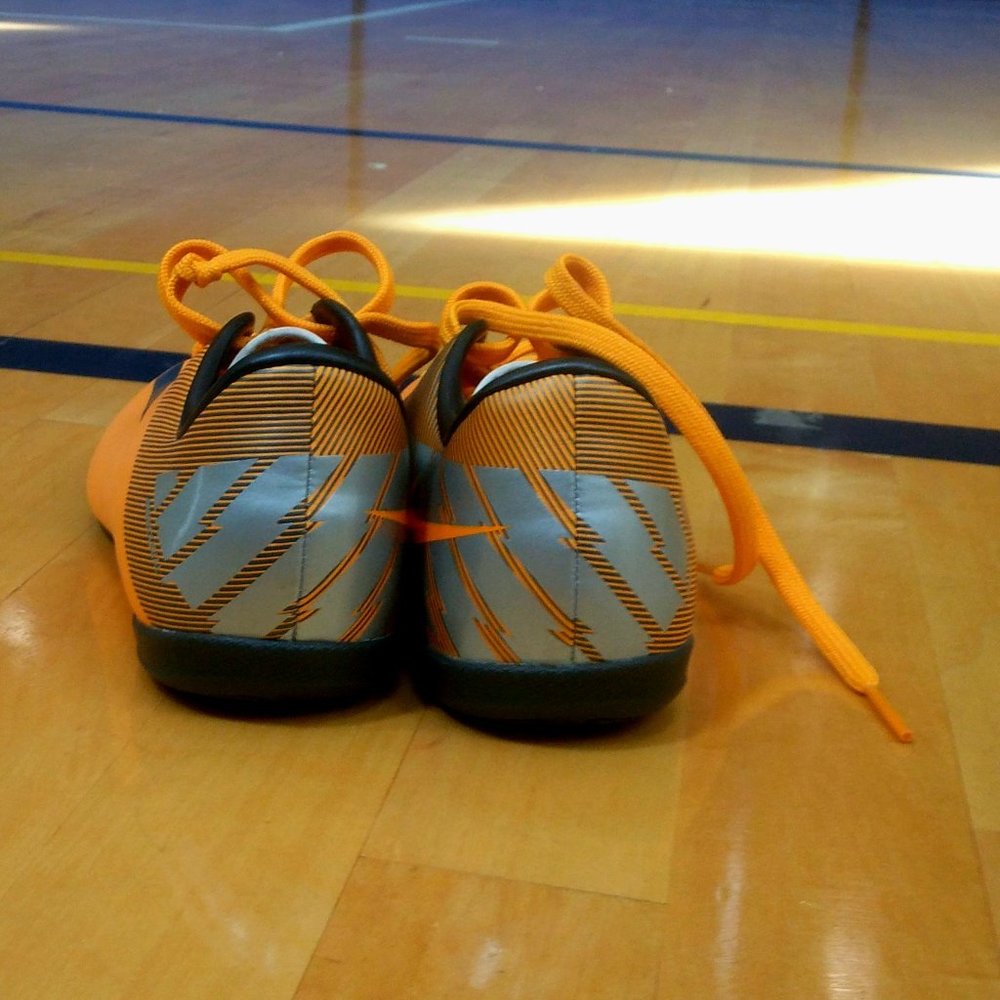 Nike Jr. Mercurial Victory II IC youth size 13.5c - Picture 4 of 6